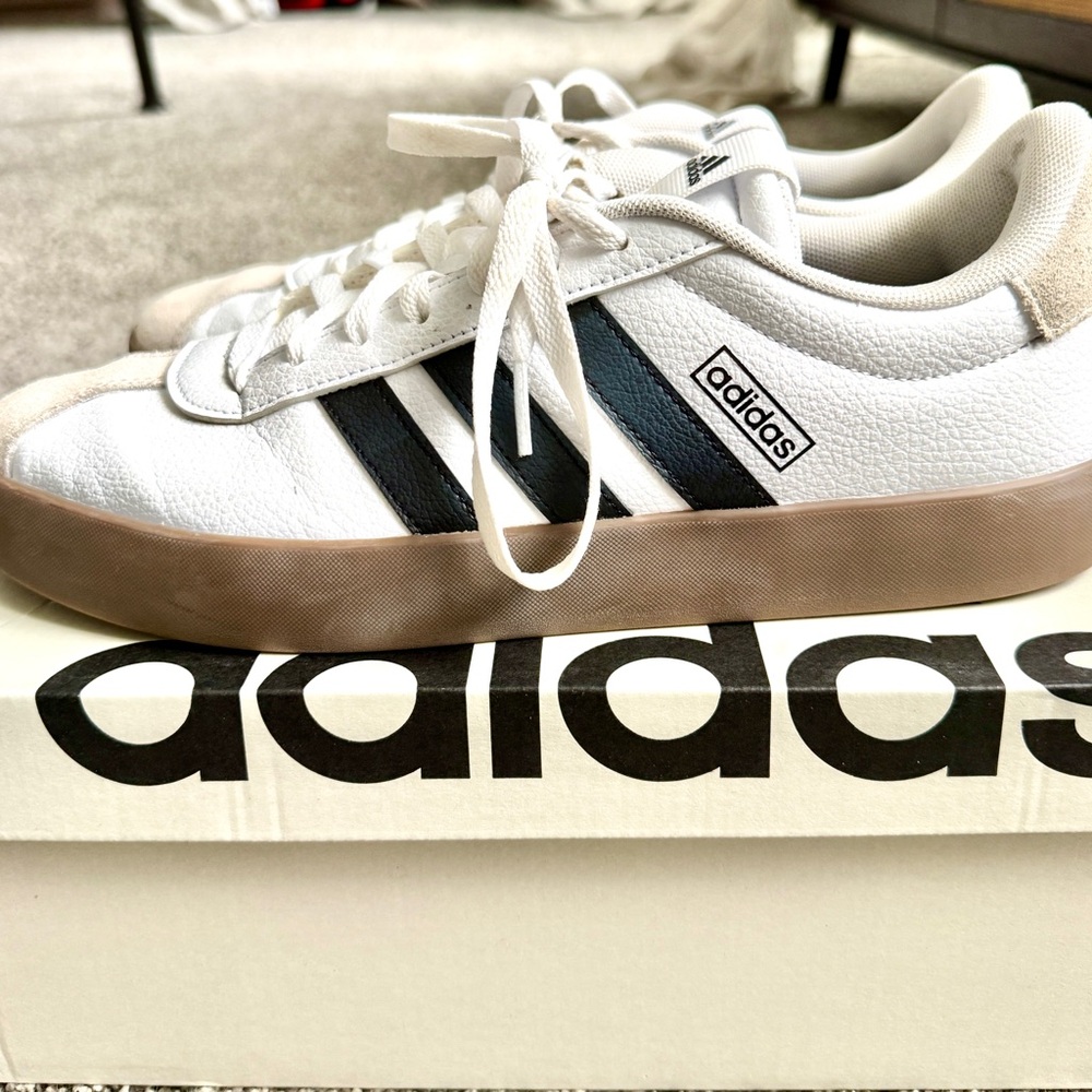 Adidas VL Court 3.0, men's 9.5, black/white LIKE NEW w/box!